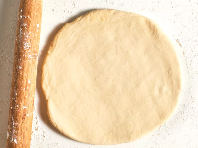 خمیر پیتزا آسان