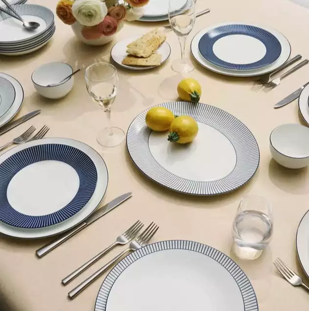 ظروف پذیرایی ودژوود - Gio Blue Dinner Plate